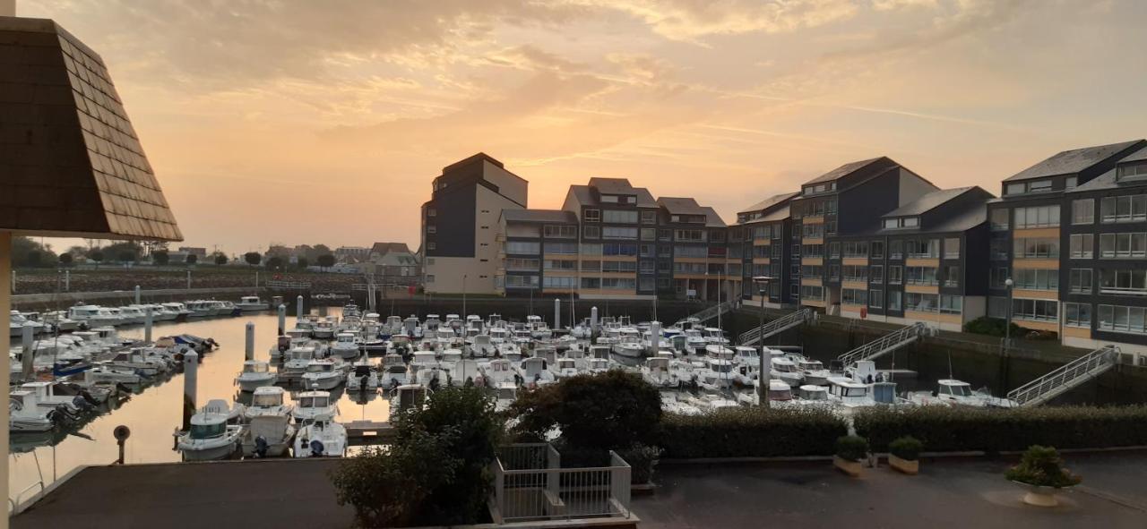 La Boussole Courseulles-sur-Mer Exterior foto